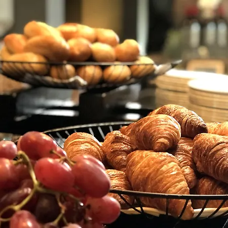 Fletcher Restaurant De Burghoeve Hotel 3*