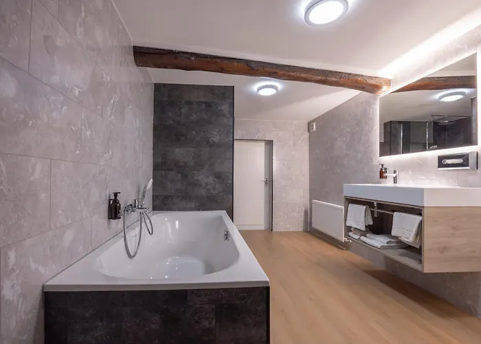 フレッチャー レストラン デ ブルグホーヴ ホテル