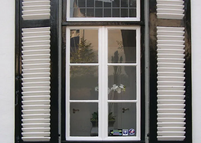 フレッチャー レストラン デ ブルグホーヴ ホテル ファルケンブルフ