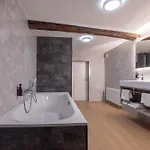 Fletcher Restaurant De Burghoeve فندق