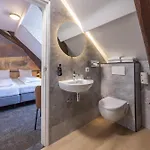 Fletcher Restaurant De Burghoeve فندق 3*