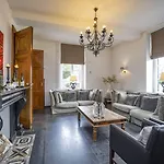 Fletcher Restaurant De Burghoeve מלון 3*