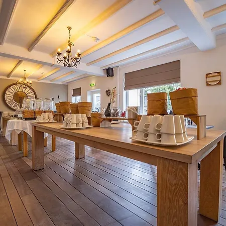 Fletcher Restaurant De Burghoeve فندق Valkenburg aan de Geul