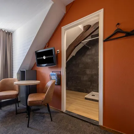 Отель Fletcher Restaurant De Burghoeve