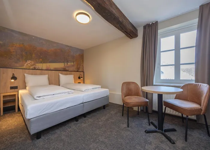 Отель Fletcher Restaurant De Burghoeve 3*