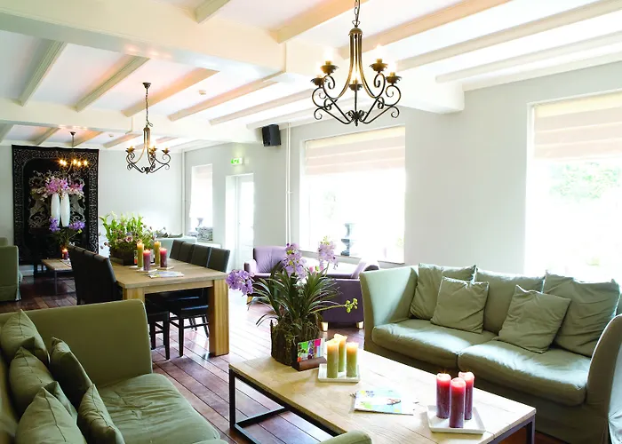 Отель Fletcher Restaurant De Burghoeve