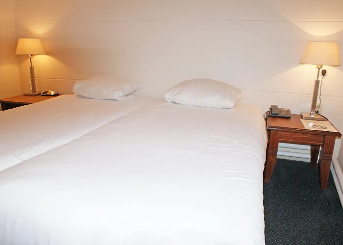 Hotel Fletcher Restaurant De Burghoeve 3*