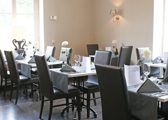 Fletcher Restaurant De Burghoeve Валкенбург