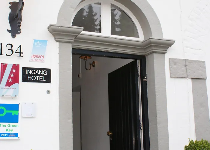 Fletcher Restaurant De Burghoeve Отель Валкенбург