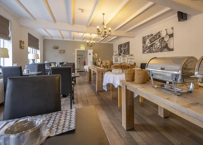 Fletcher Restaurant De Burghoeve Отель Валкенбург