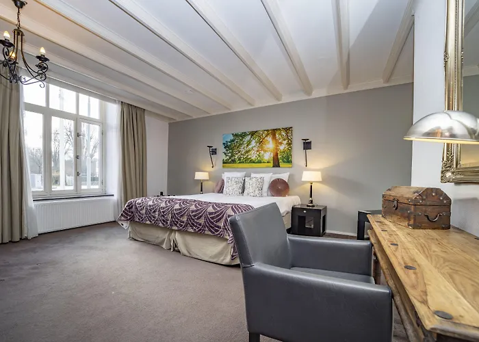 Fletcher Restaurant De Burghoeve Hotel