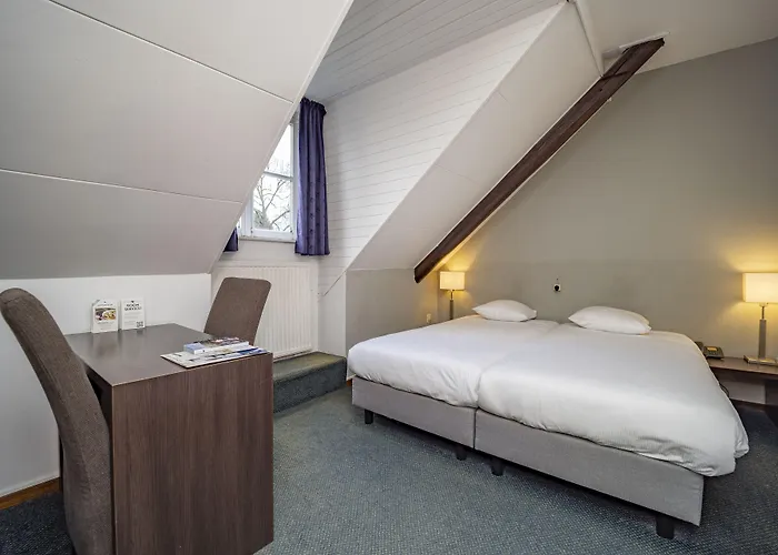 Fletcher Restaurant De Burghoeve 3* Валкенбург