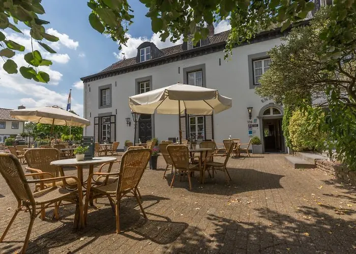 Hotel Fletcher Restaurant De Burghoeve 3*